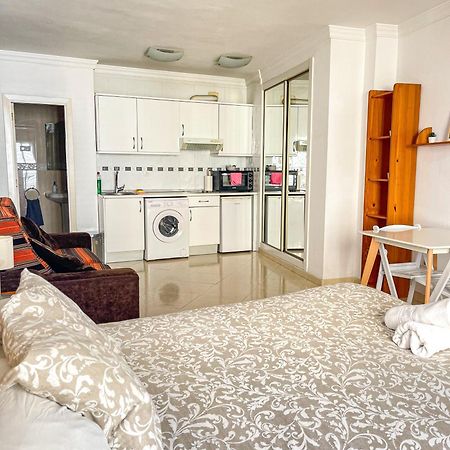 Estudio In City Center Malaga! Bagian luar foto